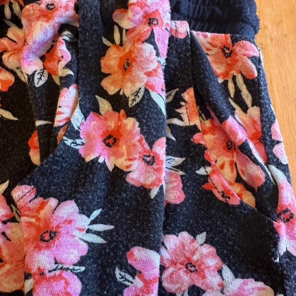 CuddlDuds Floral Black and Pink Jammy Set - Picture 5 of 10